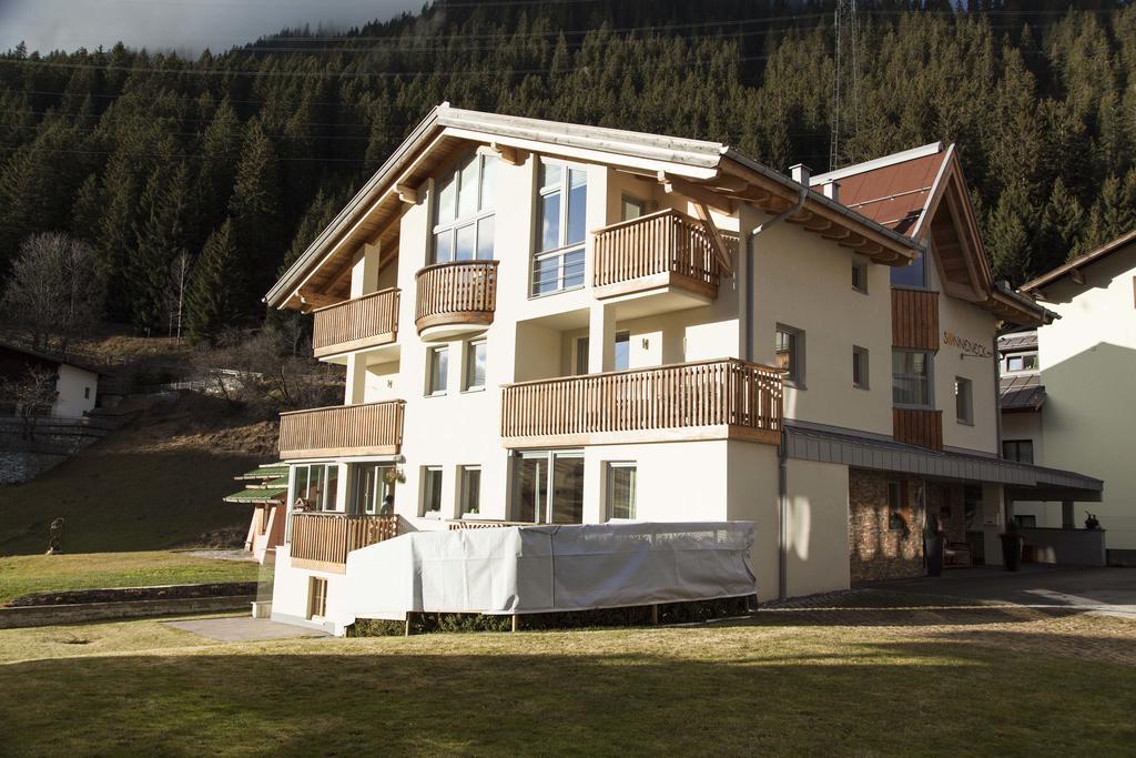 Haus Sonneneck - Ski In & Out Sankt Anton am Arlberg Exterior foto